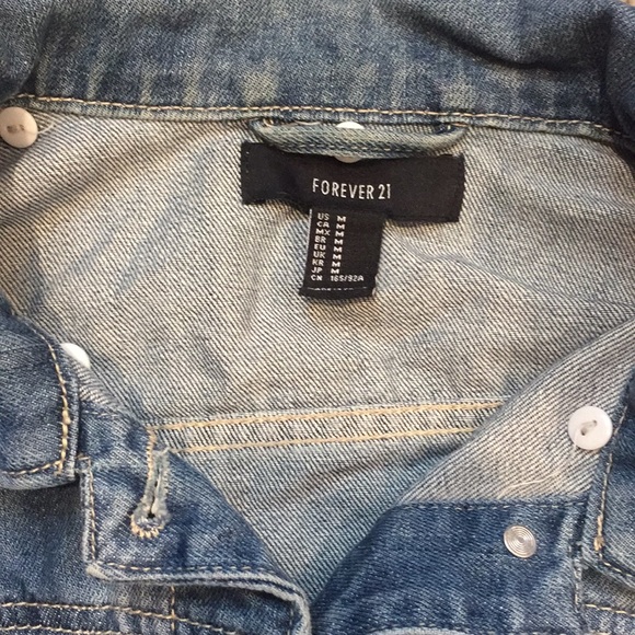 forever 21 jean jacket | M - Picture 6 of 7